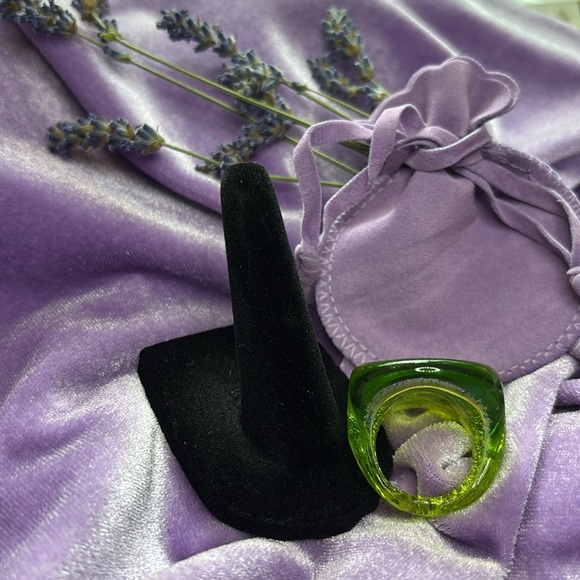 💚Elegant Murano Green Glass Ring - Picture 3 of 3